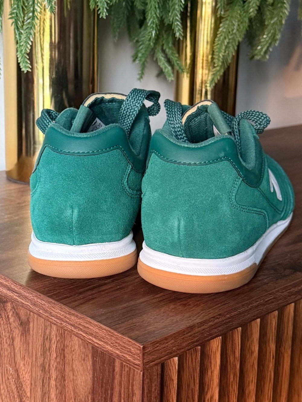 New Balance Men's Green Suede Sneakers with White Logo - Picture 3 of 8
